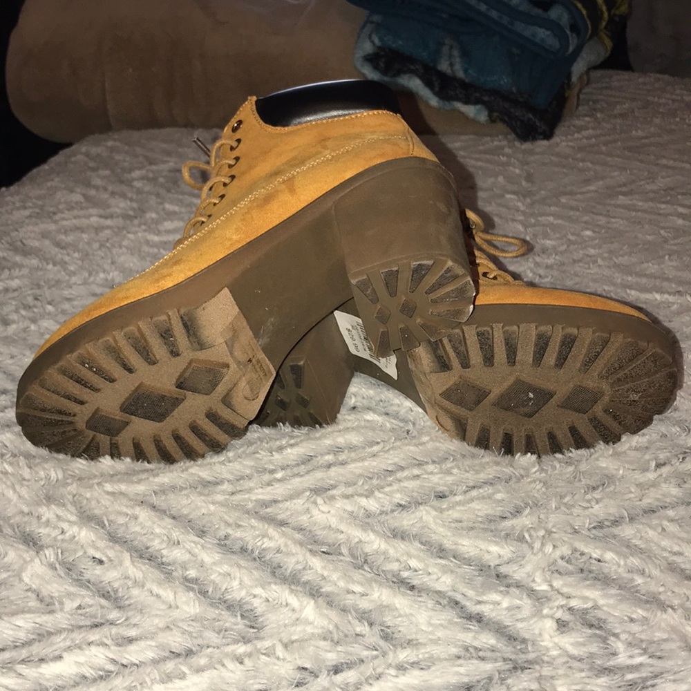 Booties - Picture 4 of 4